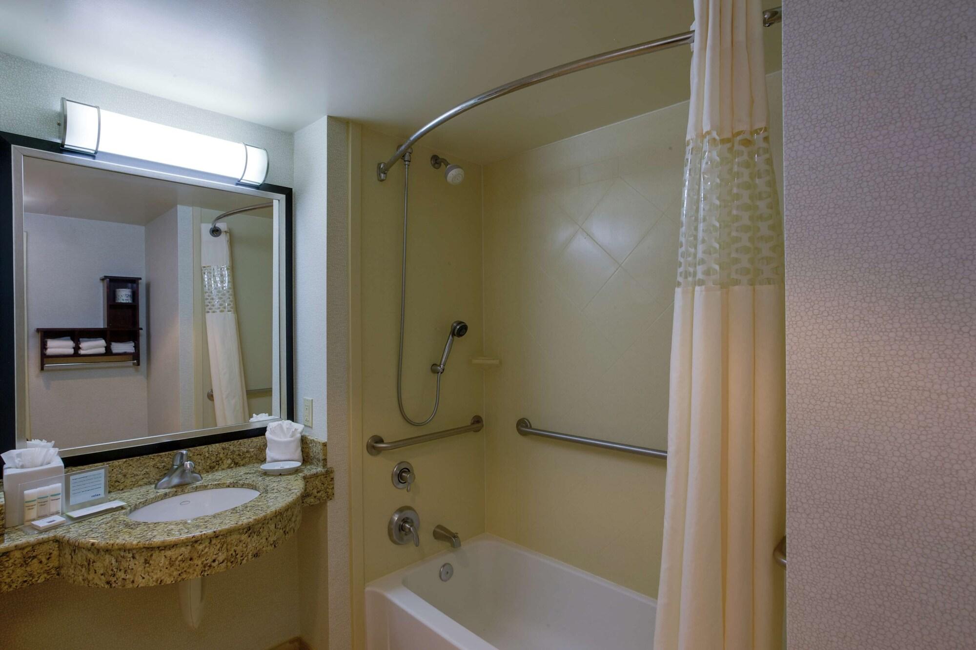 Hampton Inn By Hilton Garden City Long Island Luaran gambar