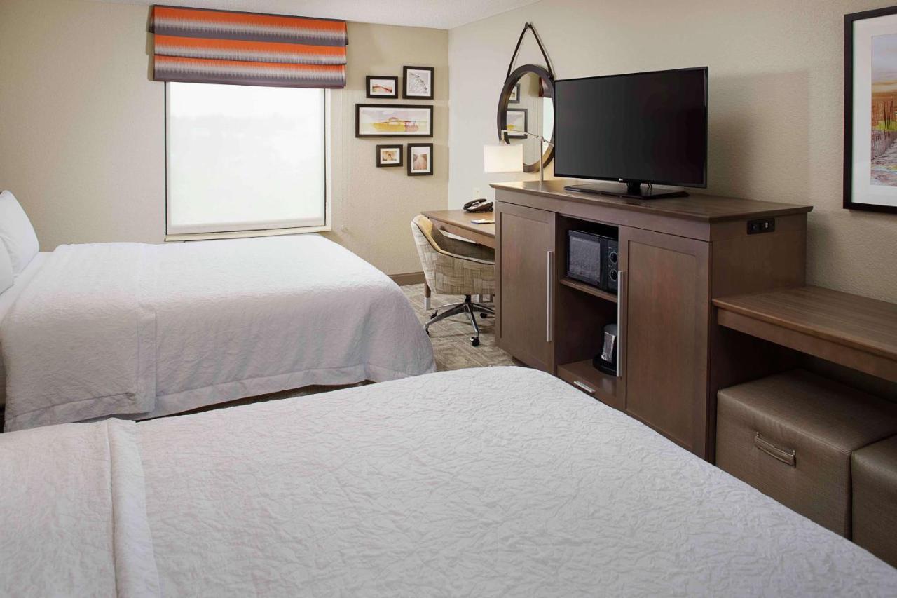 Hampton Inn By Hilton Garden City Long Island Luaran gambar