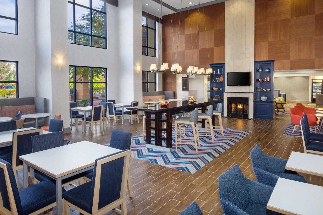 Hampton Inn By Hilton Garden City Long Island Luaran gambar