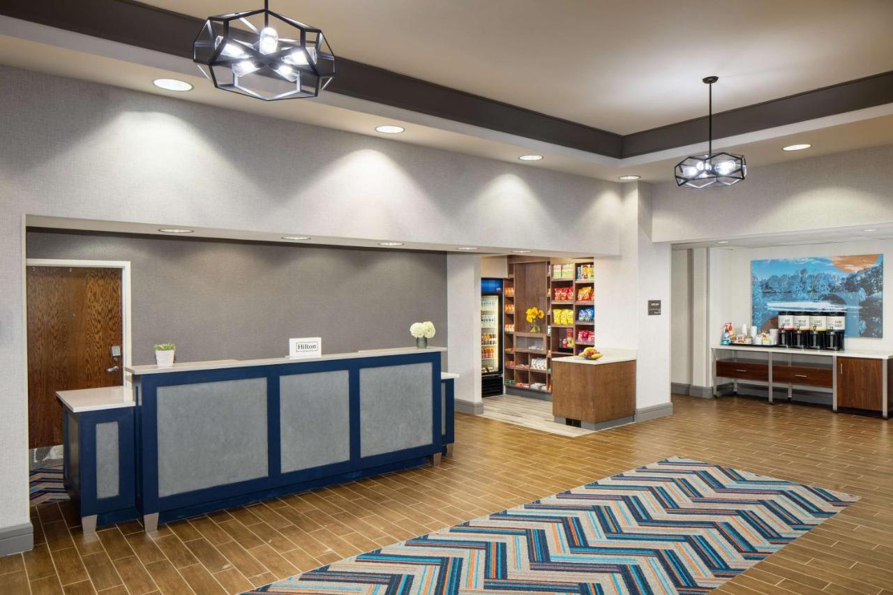 Hampton Inn By Hilton Garden City Long Island Luaran gambar