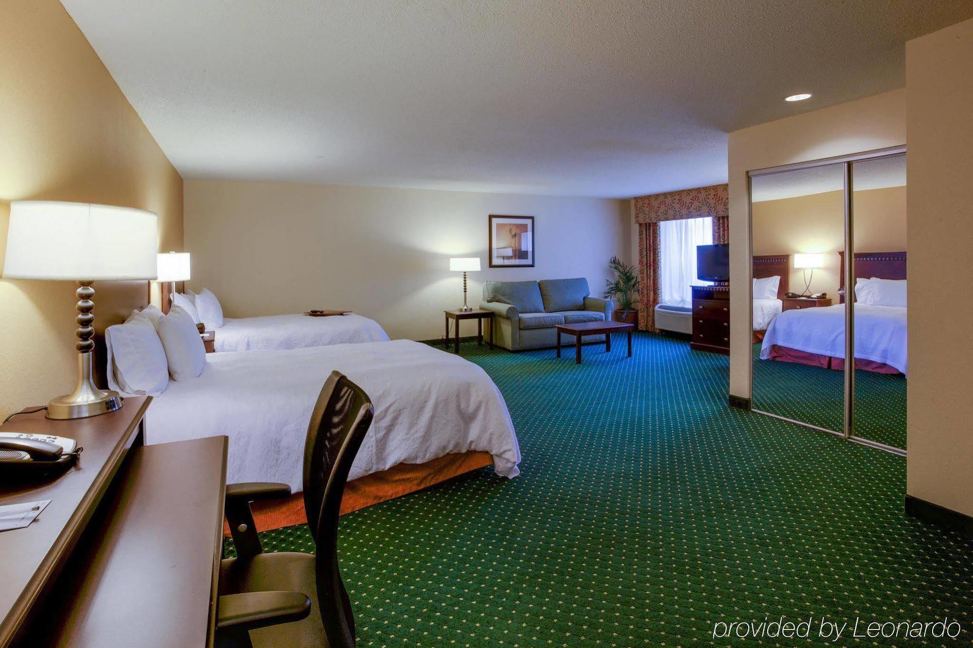 Hampton Inn By Hilton Garden City Long Island Luaran gambar