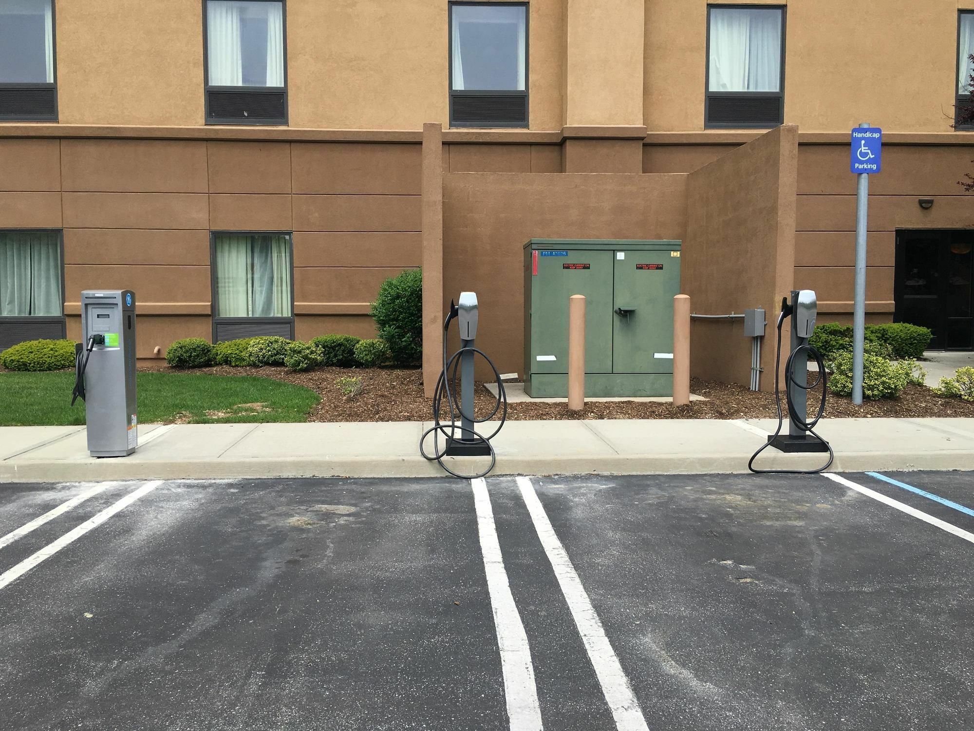 Hampton Inn By Hilton Garden City Long Island Luaran gambar
